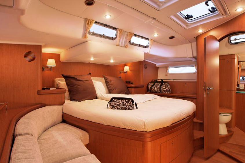 beneteau 57 cabin