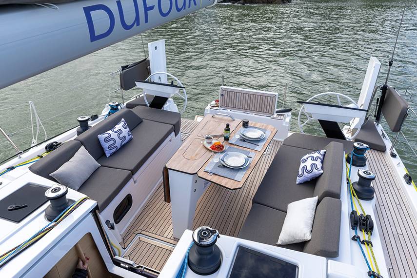 dufour 44 sailboat deck